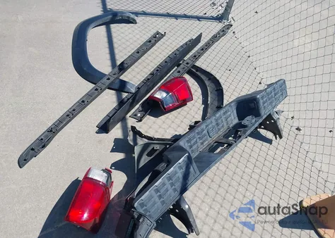 2022 Toyota Tacoma Sr5 V6 z USA, uszkodzony, nr VIN 3TMCZ5AN5NM483502